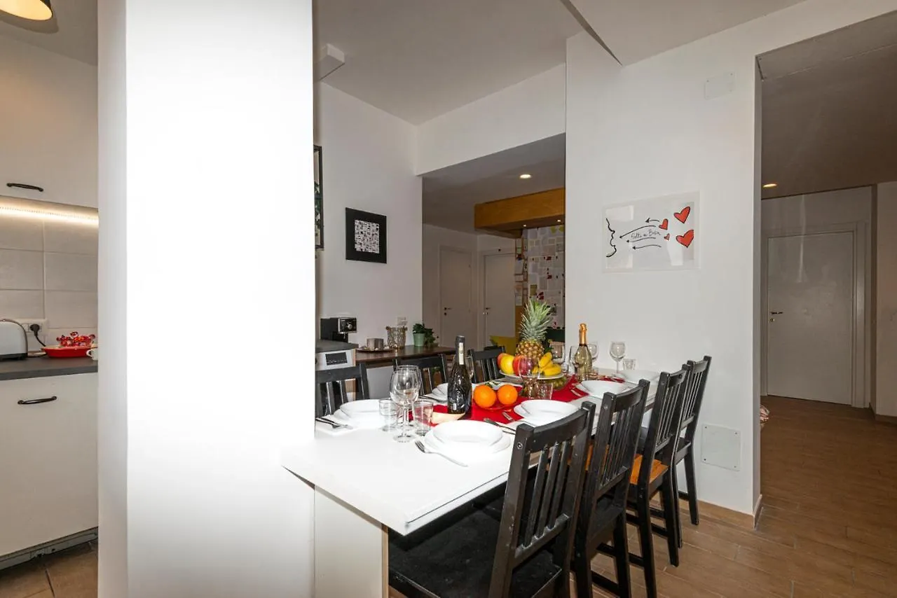 Om2Rome Apartment